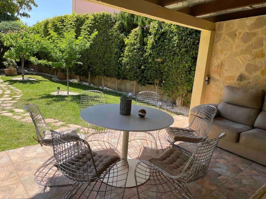 Villa Deluxe,White Beach,Mountains فينيسترات المظهر الخارجي الصورة