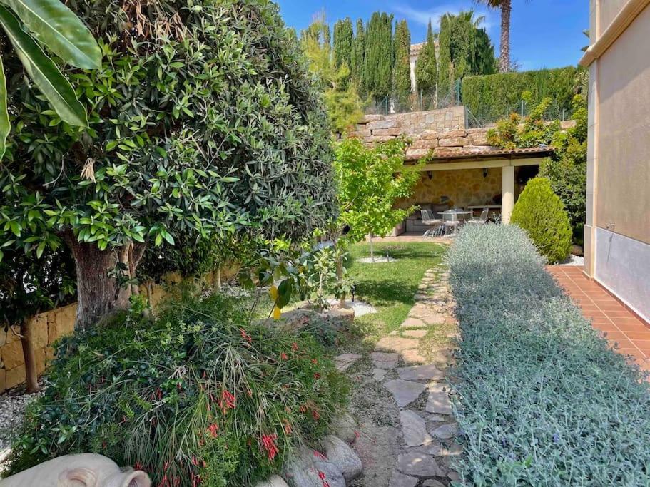 Villa Deluxe,White Beach,Mountains فينيسترات المظهر الخارجي الصورة