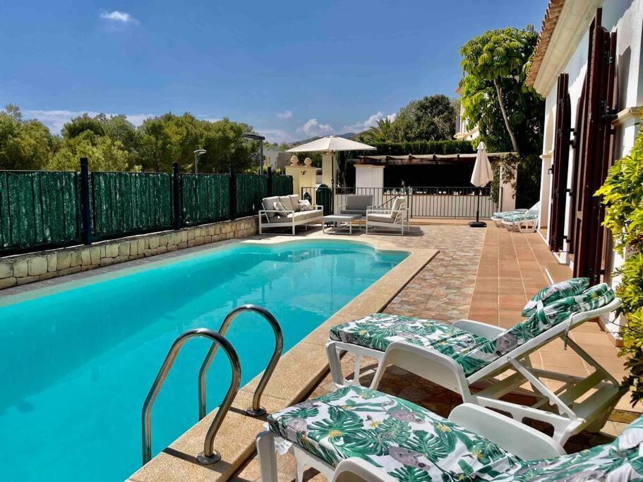 Villa Deluxe,White Beach,Mountains فينيسترات المظهر الخارجي الصورة